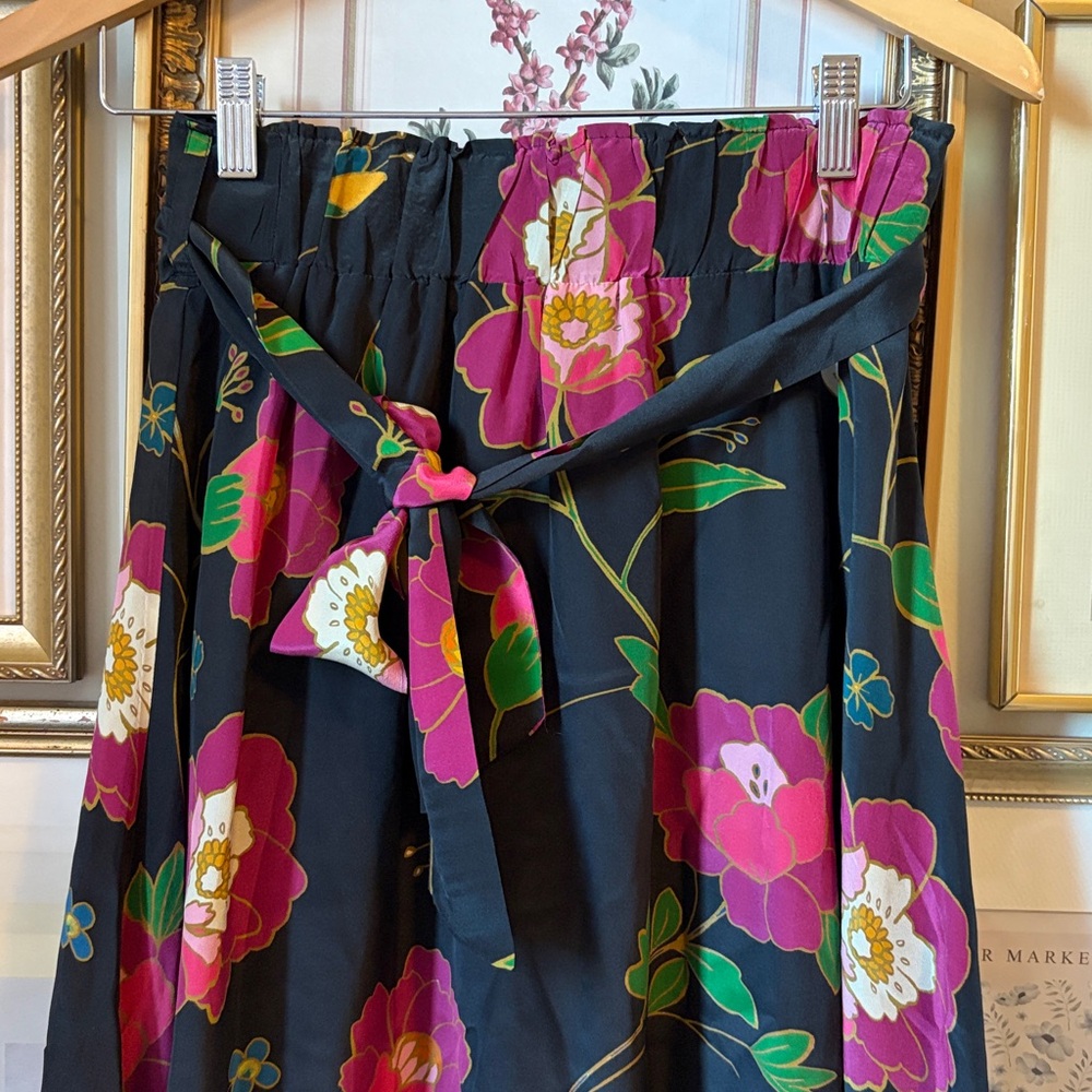 SÉZANE Elie Silk Skirt With Printed Flowers from Japan 38/6 - Picture 6 of 10